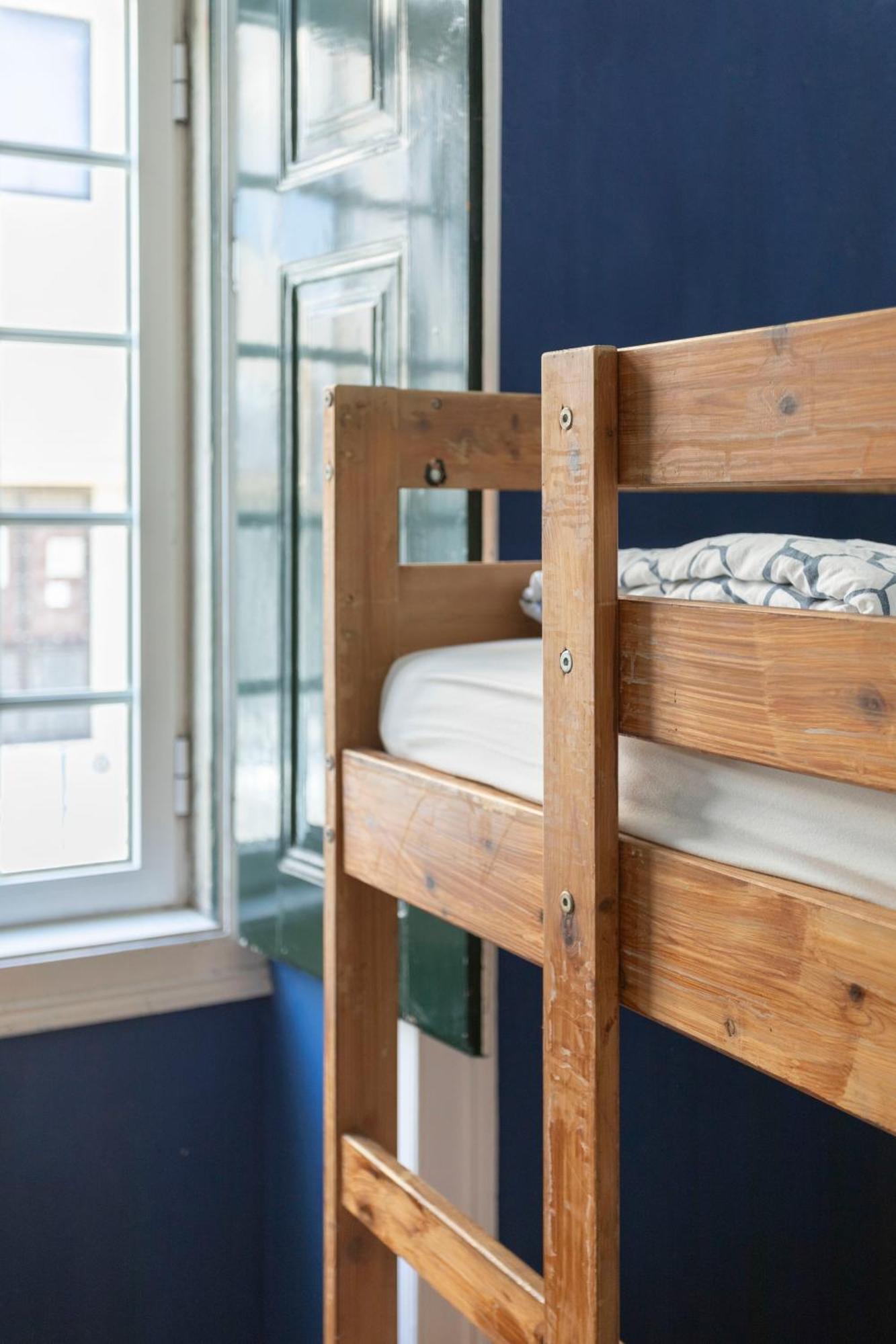 Le Penguin Hostel Фару Экстерьер фото