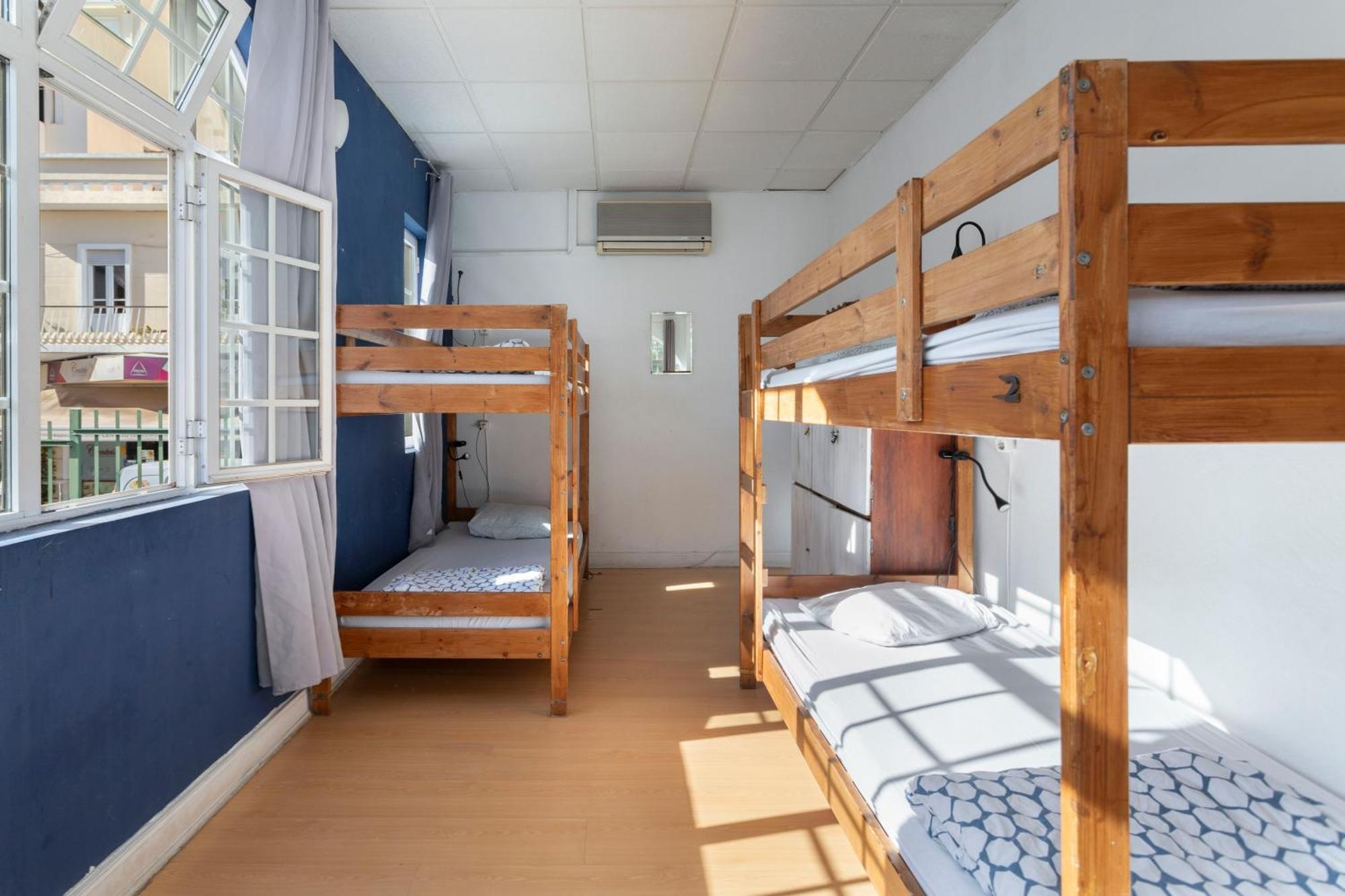 Le Penguin Hostel Фару Экстерьер фото