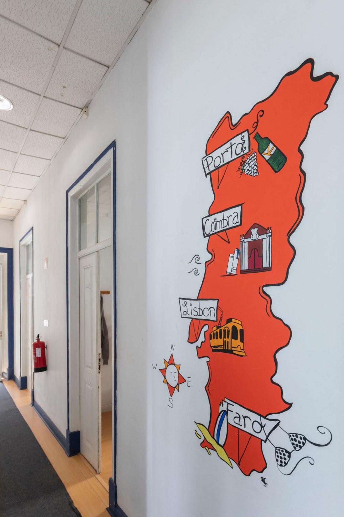 Le Penguin Hostel Фару Экстерьер фото